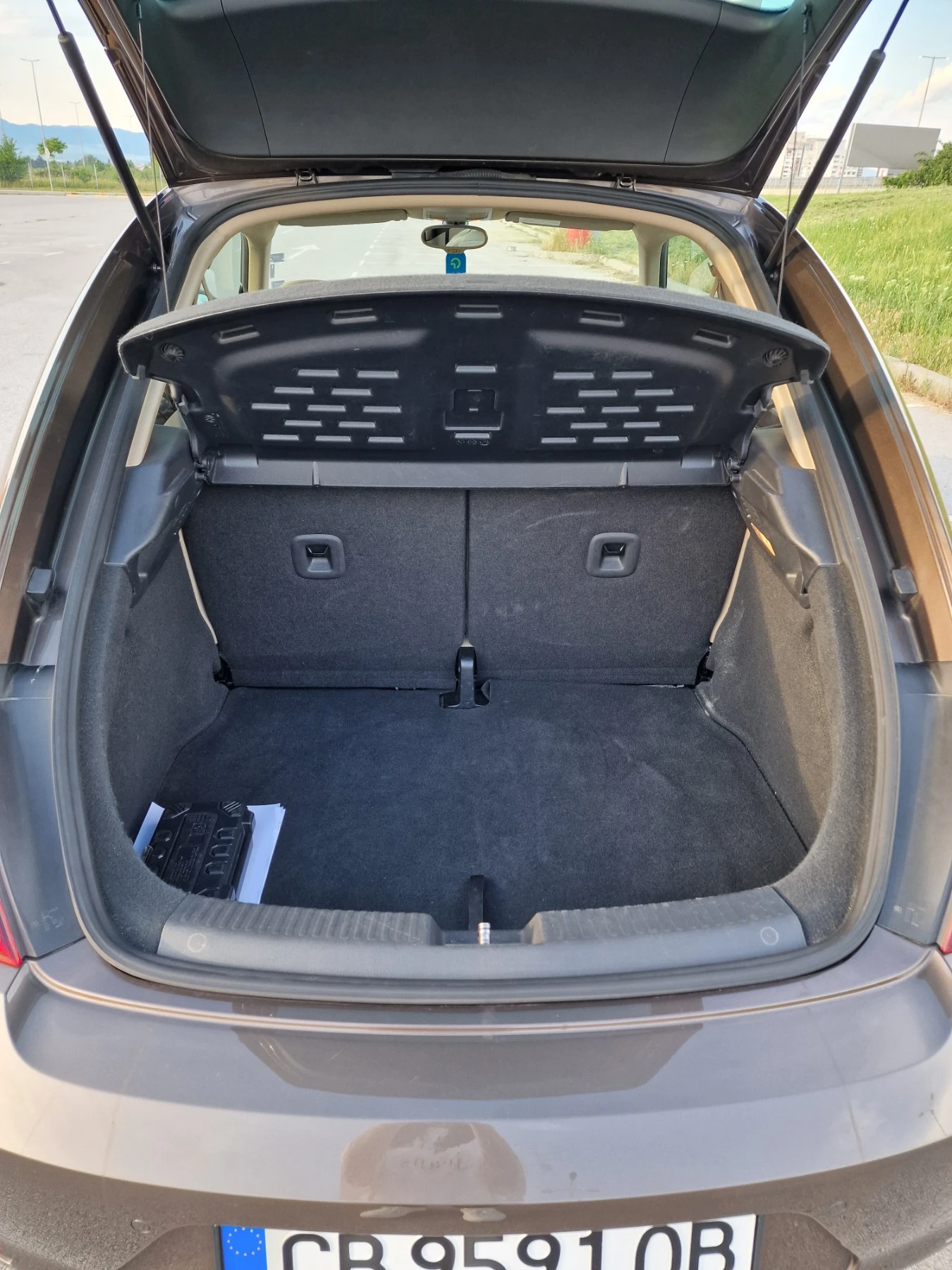 VW Beetle TSI, снимка 14 - Автомобили и джипове - 55579810