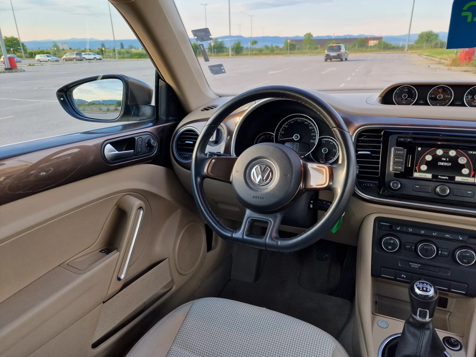 VW Beetle TSI, снимка 10 - Автомобили и джипове - 55579810