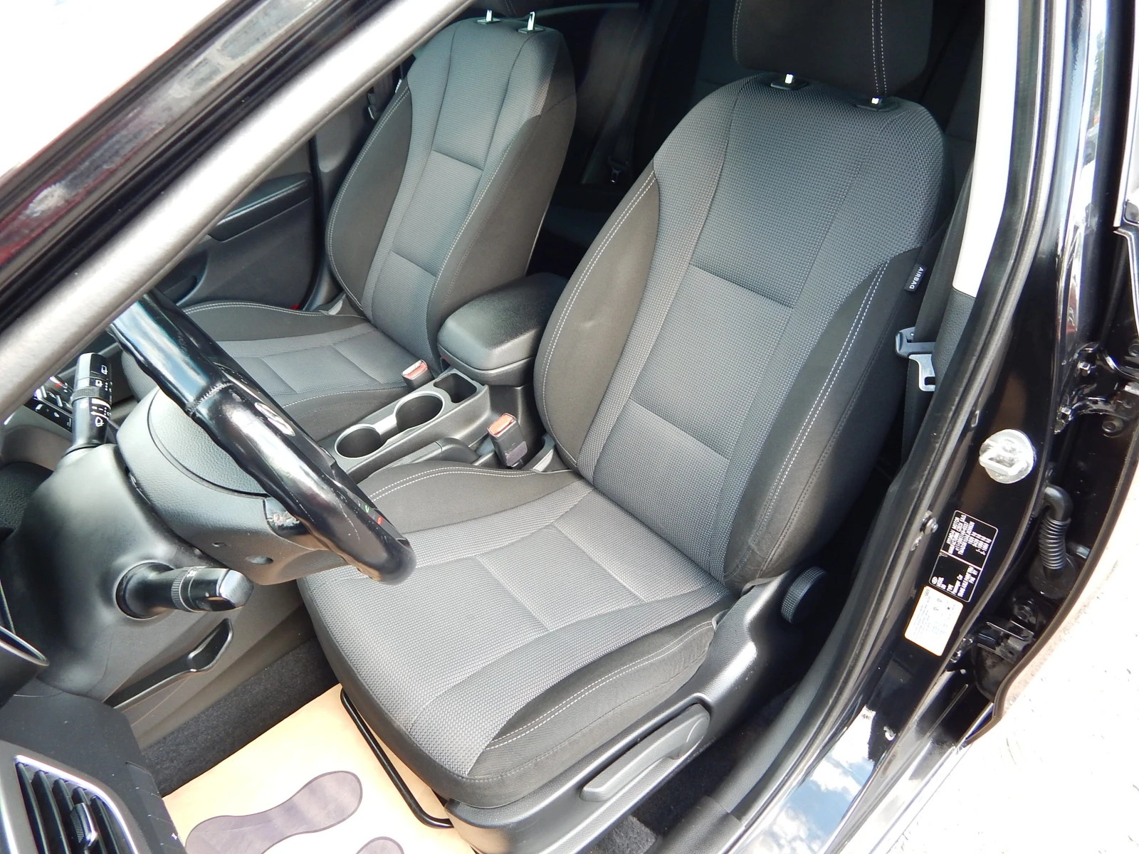 Hyundai I30 1.6CRDI, снимка 11 - Автомобили и джипове - 56104742