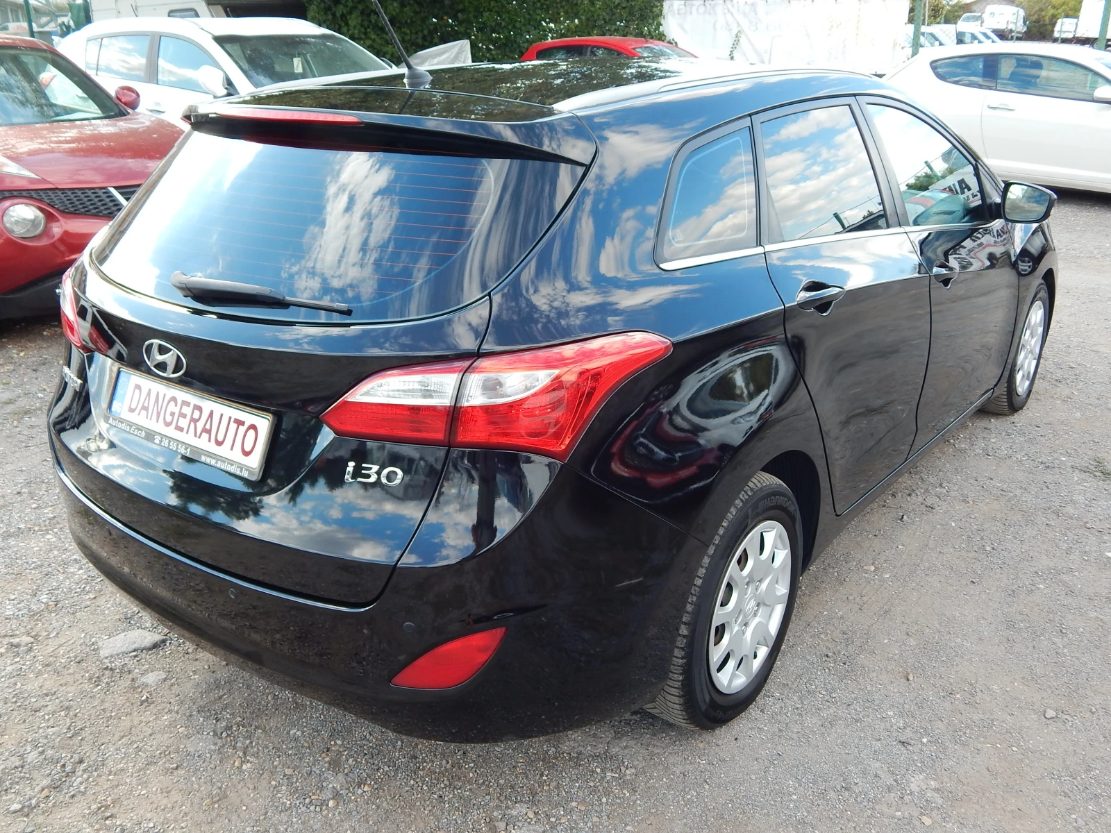 Hyundai I30 1.6CRDI, снимка 4 - Автомобили и джипове - 56104742