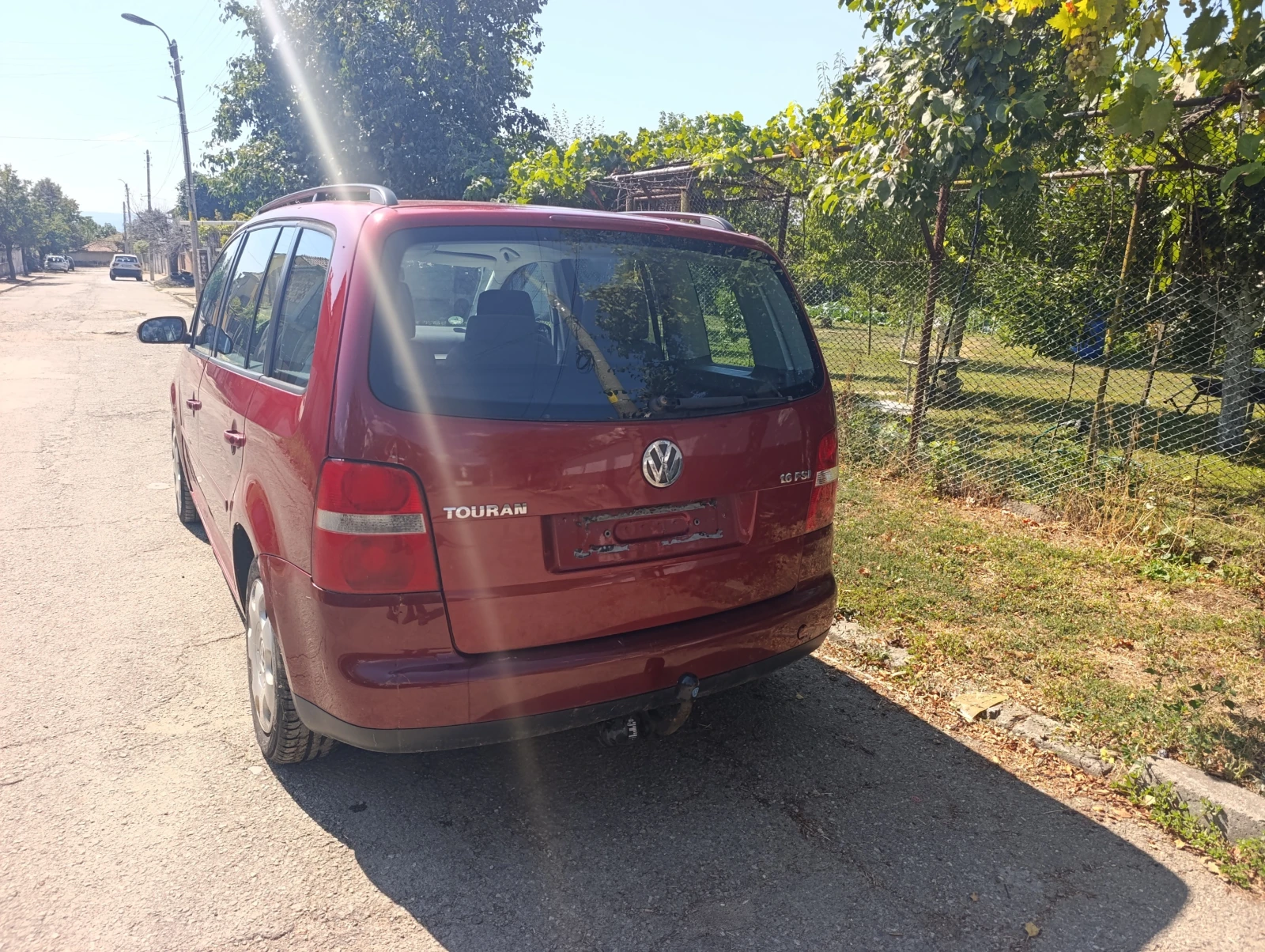 VW Touran 1.6 бензин, снимка 4 - Автомобили и джипове - 56201274