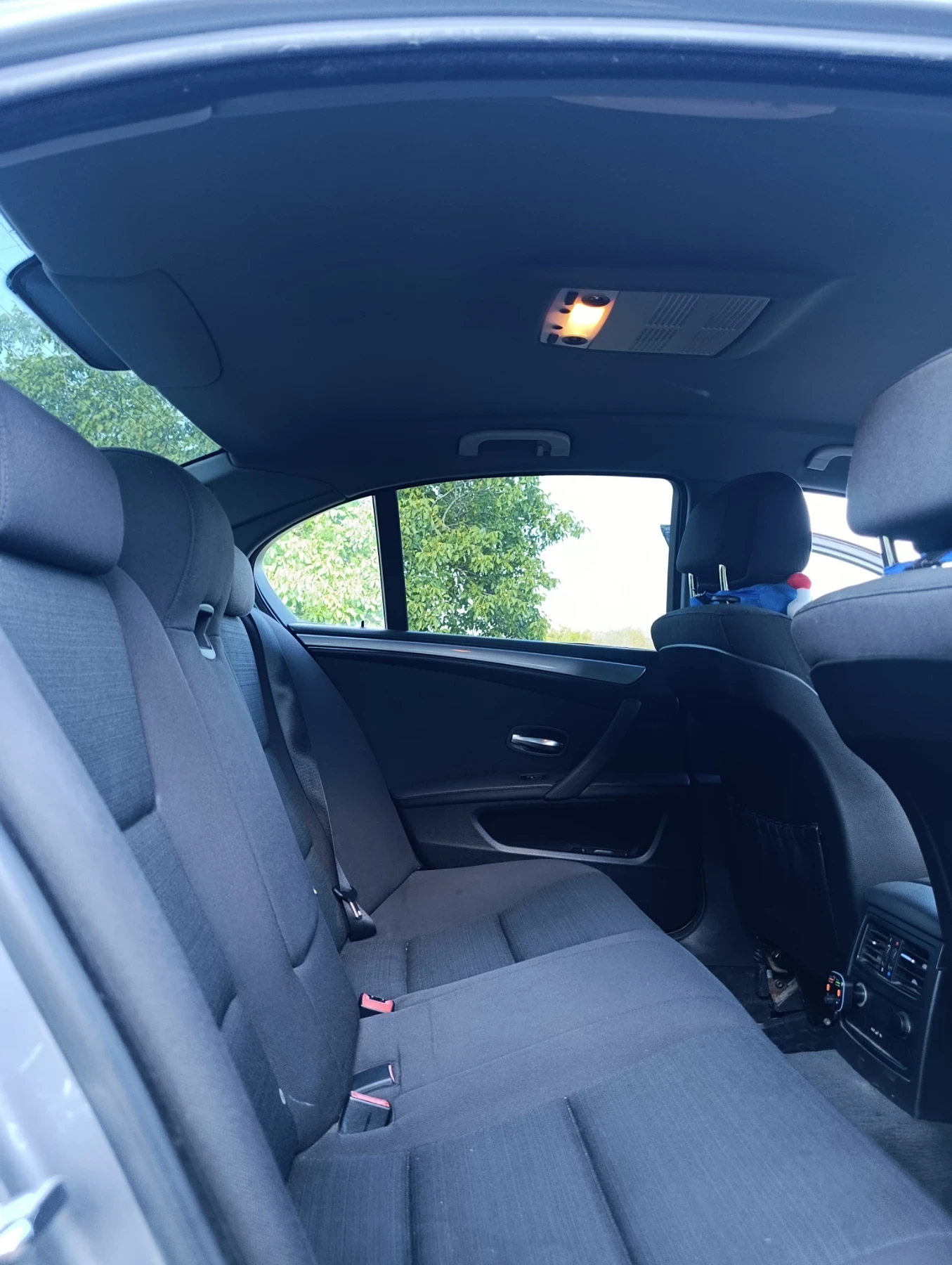 BMW 520, снимка 15 - Автомобили и джипове - 56360201
