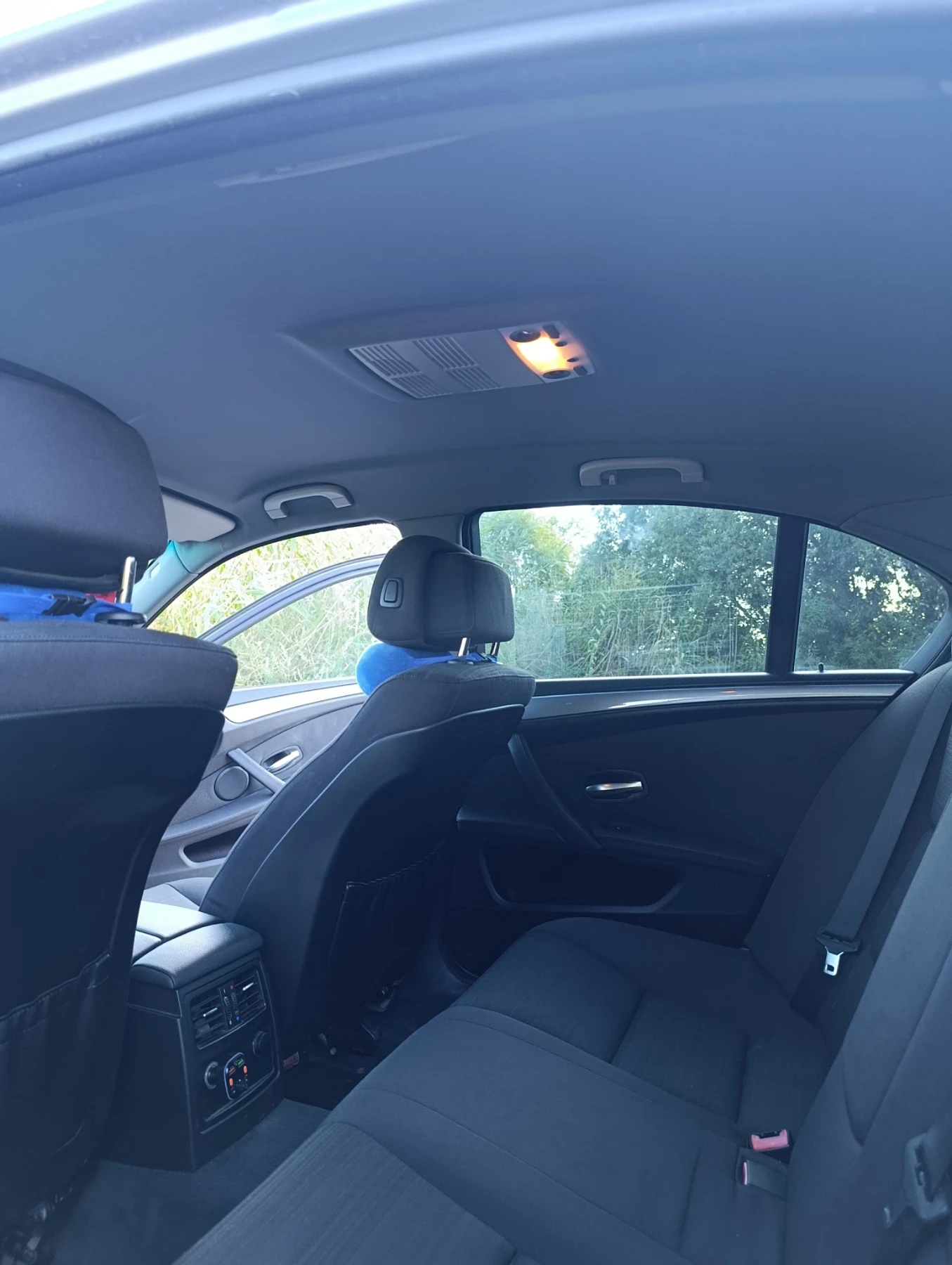 BMW 520, снимка 11 - Автомобили и джипове - 56360201