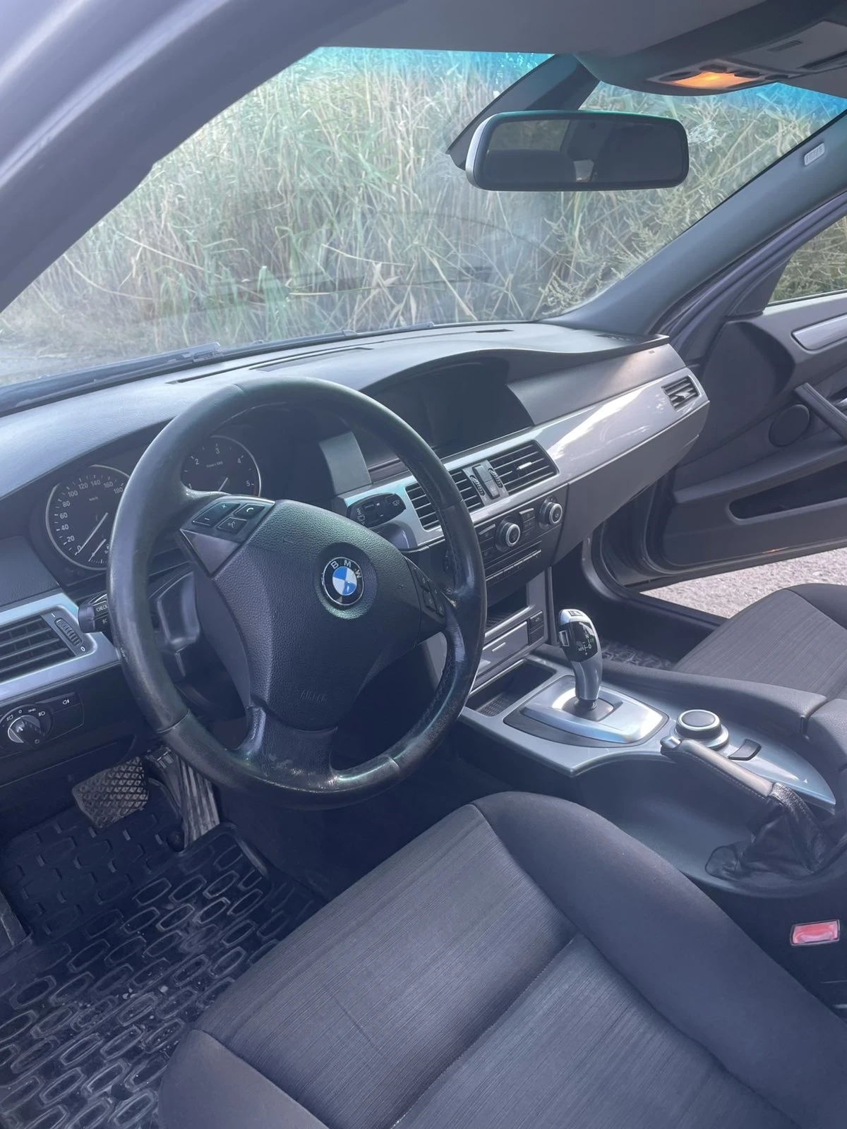 BMW 520, снимка 8 - Автомобили и джипове - 56360201