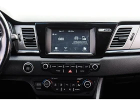 Kia Niro EX Premium | Hybrid | CarPlay | Roof | BSM | Tints, снимка 12