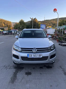 VW Touareg 3.0TDI240К.С./ НАВИ/КОЖА/ЛЕД/, снимка 2