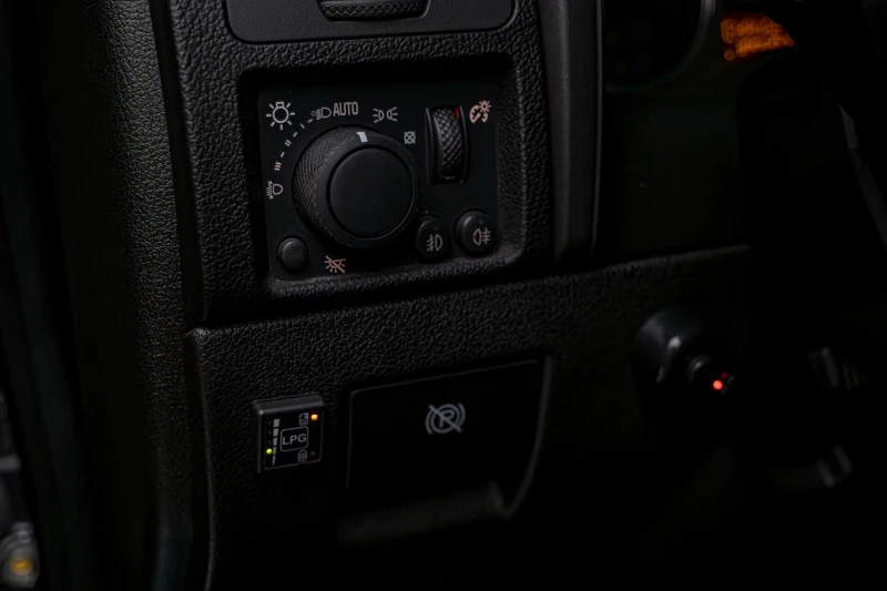 Hummer H3 5.3/Vromos/V8/Luxury/, снимка 14 - Автомобили и джипове - 50278123