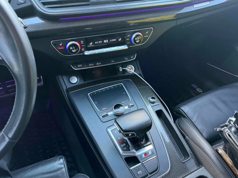 Audi SQ5 2018 TECHNIK QUATTRO * АМБИЕНТНО* ДИСТРОНИК * 360*, снимка 13 - Автомобили и джипове - 52869380