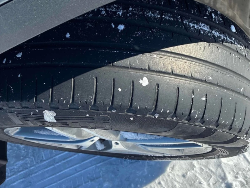 Mercedes-Benz GLC 300 * CARFAX * БЕЗ ПЪРВОНАЧАЛНА ВНОСКА, снимка 7 - Автомобили и джипове - 53181421