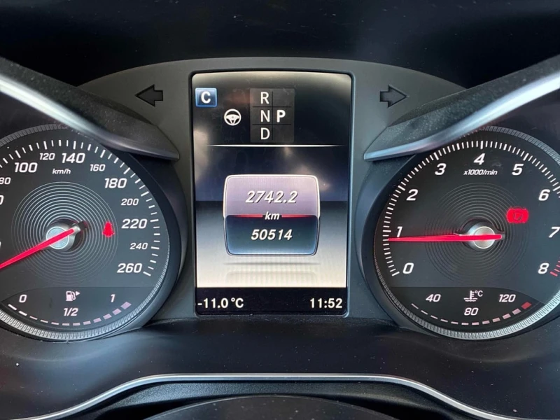 Mercedes-Benz GLC 300 * CARFAX * БЕЗ ПЪРВОНАЧАЛНА ВНОСКА, снимка 8 - Автомобили и джипове - 53181421