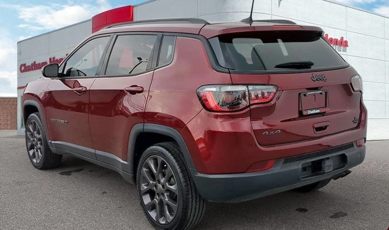 Jeep Compass 80th Anniversary Edition* АвтоКредит* (ЦЕНА ДО БГ), снимка 2 - Автомобили и джипове - 53264707