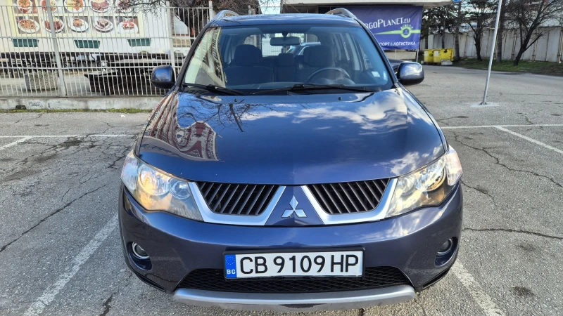 Mitsubishi Outlander 2.4i 4х4, снимка 2 - Автомобили и джипове - 53454635