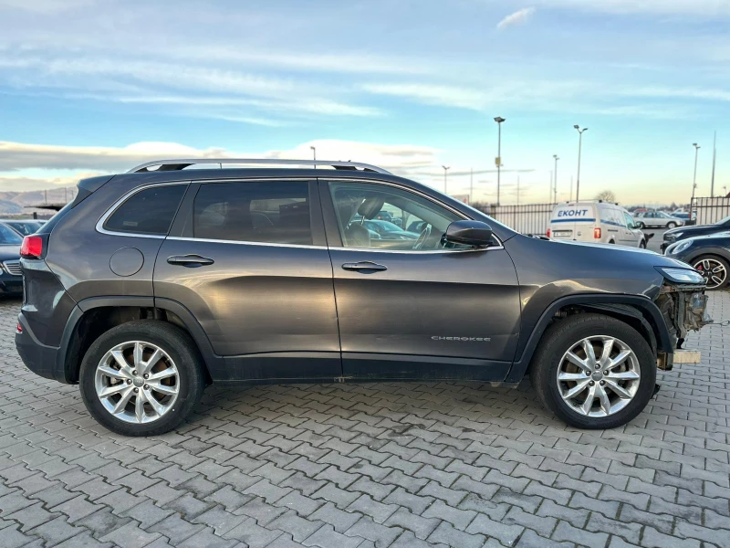 Jeep Compass / 2.2D / 200HP / 4X4 / LIMITED / НЕ ПАЛИ / , снимка 6 - Автомобили и джипове - 53499542