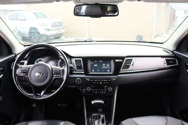 Kia Niro EX Premium | Hybrid | CarPlay | Roof | BSM | Tints | Mobile.bg � ����������� 8
