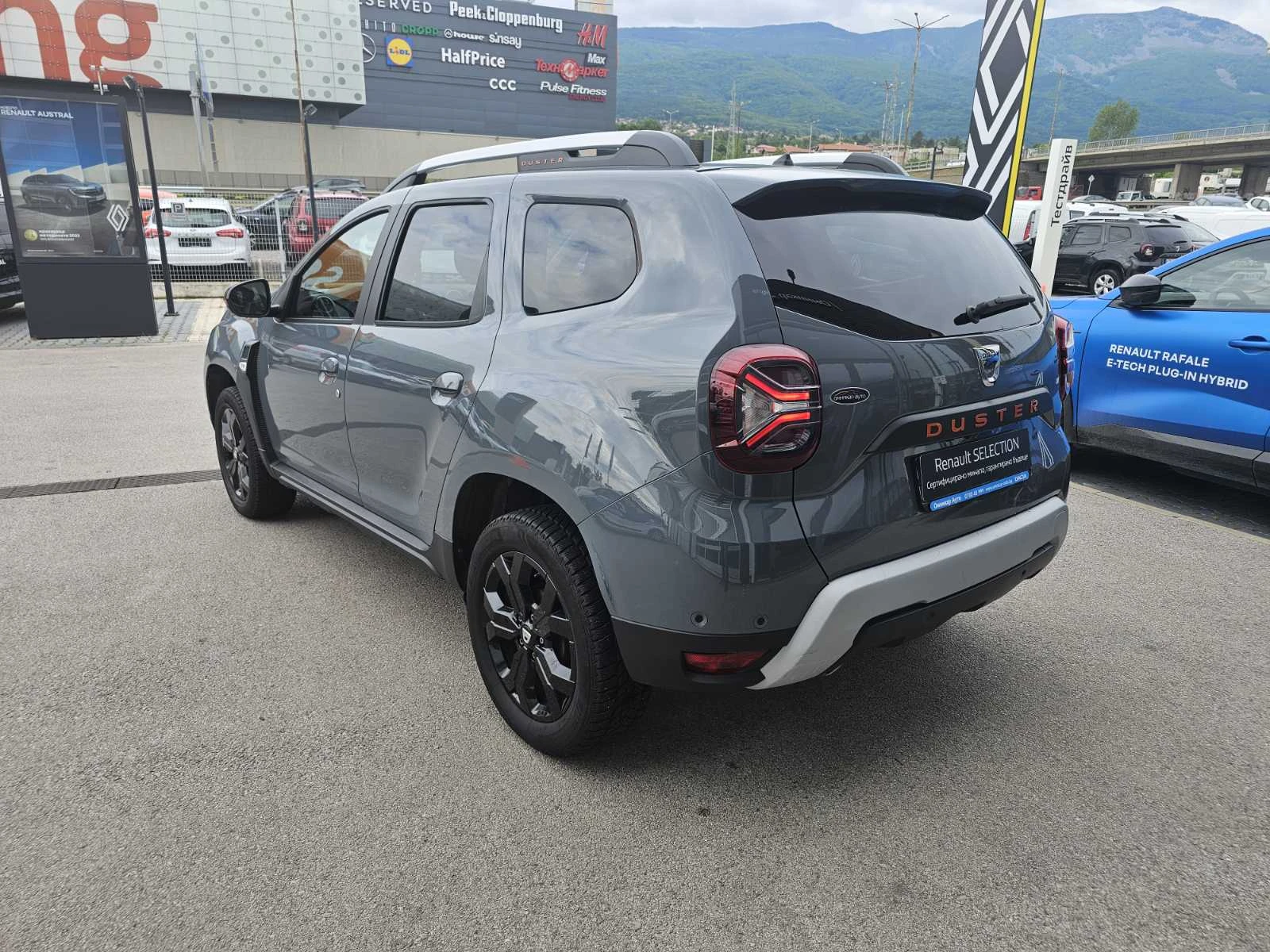 Dacia Duster 1.0 TCe 90 Stop&Start LPG 4x2 - изображение 4