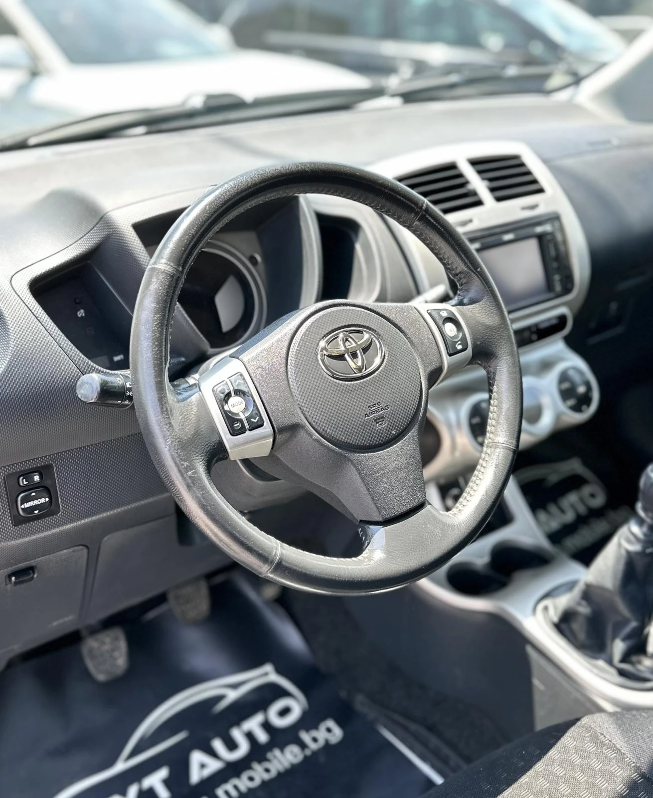 Toyota Urban Cruiser 1.4D 90HP 4X4 NAVI - изображение 9