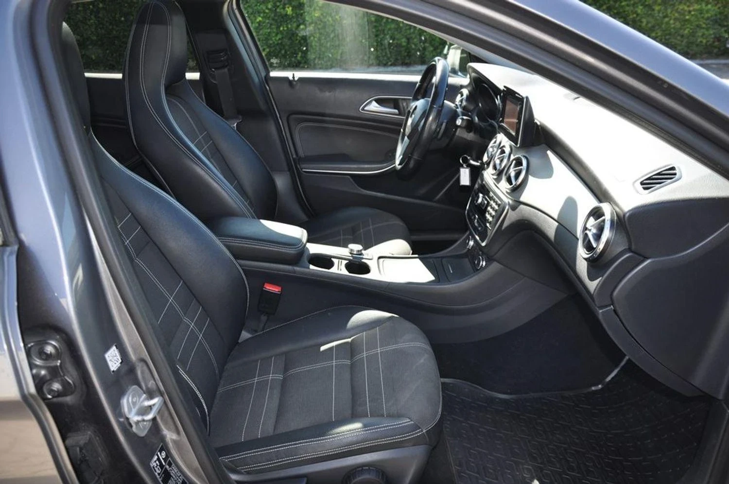 Mercedes-Benz GLA 200 | Mobile.bg — изображение 15