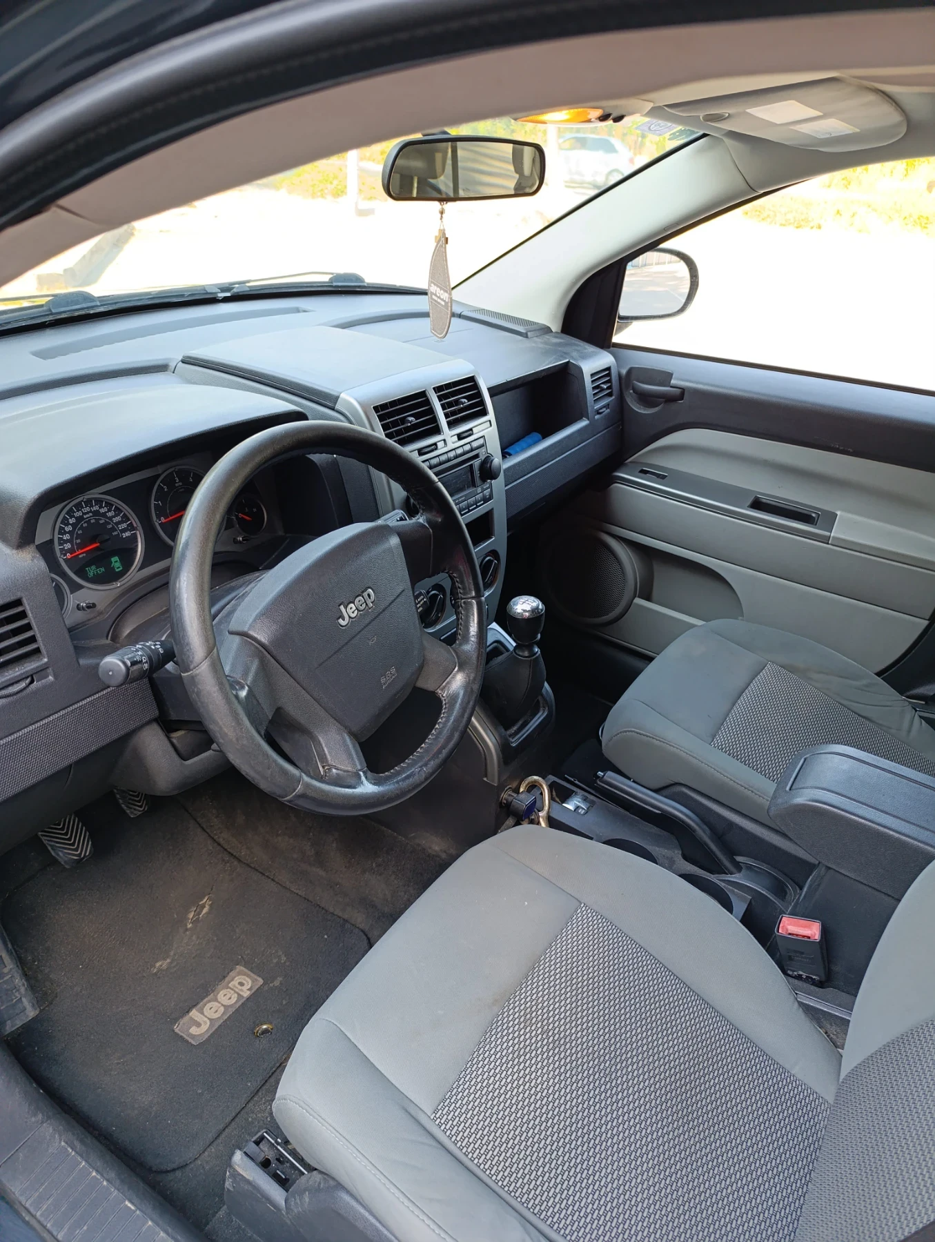 Jeep Compass 2.0 CRDI 4x4 - изображение 8