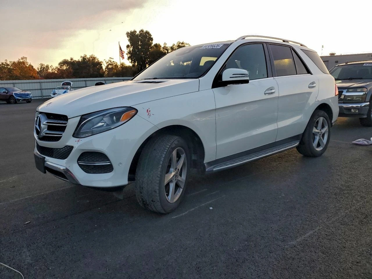 Mercedes-Benz GLE 400 4MATIC - изображение 2