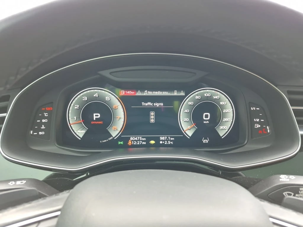 Audi Q8 * TECHNIK * CARFAX * БЕЗ ПЪРВОНАЧАЛНА ВНОСКА - изображение 9