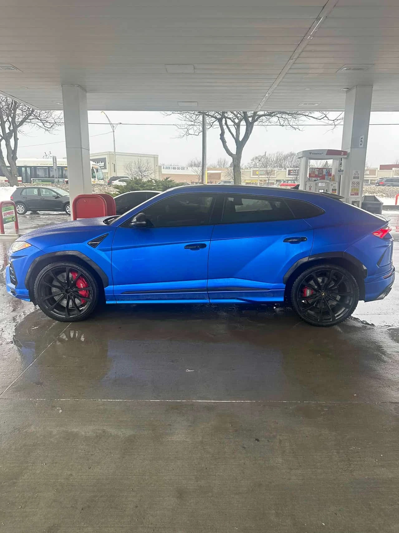 Lamborghini Urus PANO* KEYLESS* DIS* 360* ПОДГРЕВ*  - изображение 2