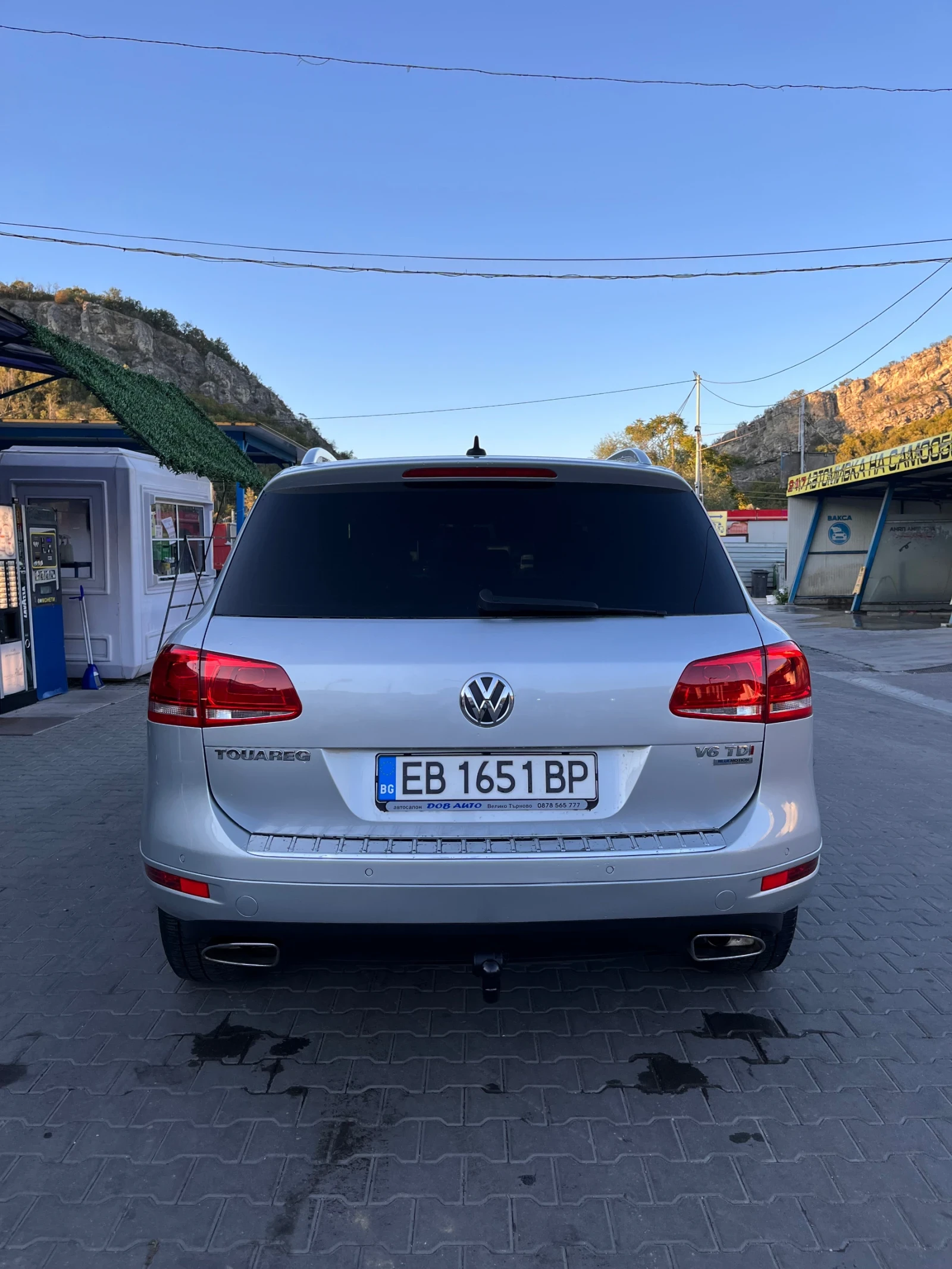 VW Touareg 3.0TDI240К.С./ НАВИ/КОЖА/ЛЕД/, снимка 5 - Автомобили и джипове - 54243129