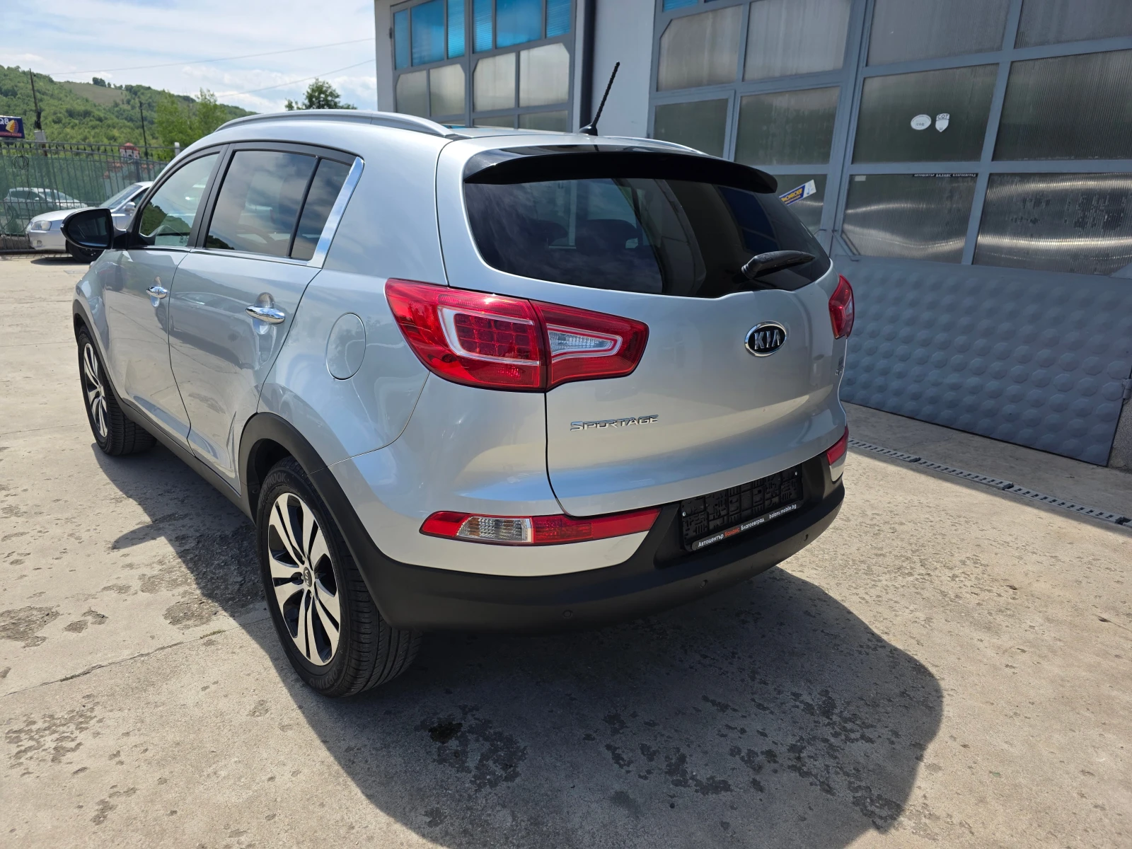 Kia Sportage 1.7CRDI 104000km!, снимка 4 - Автомобили и джипове - 54511042