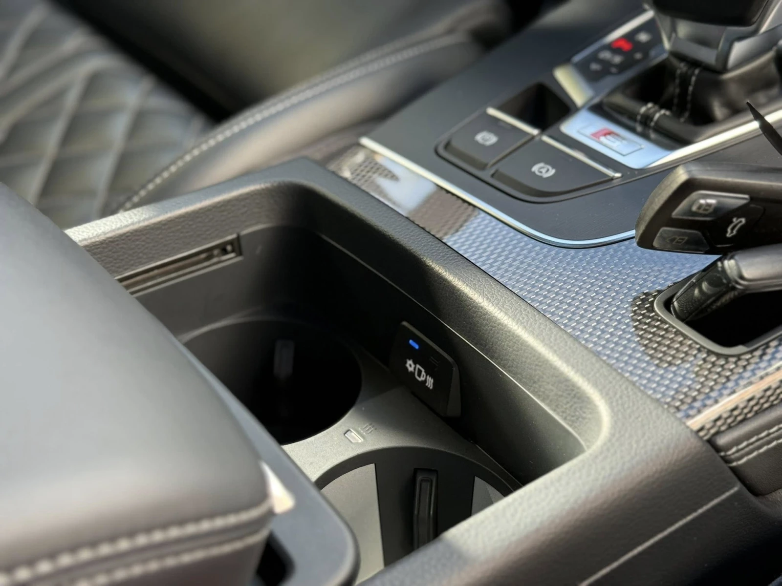 Audi SQ5 Audi Sport FULL CH, снимка 10 - Автомобили и джипове - 54532000