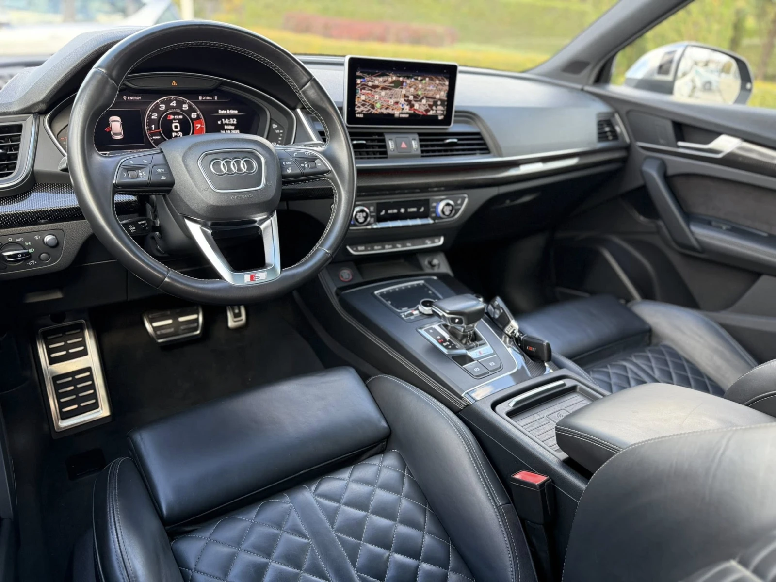 Audi SQ5 Audi Sport FULL CH, снимка 6 - Автомобили и джипове - 54532000