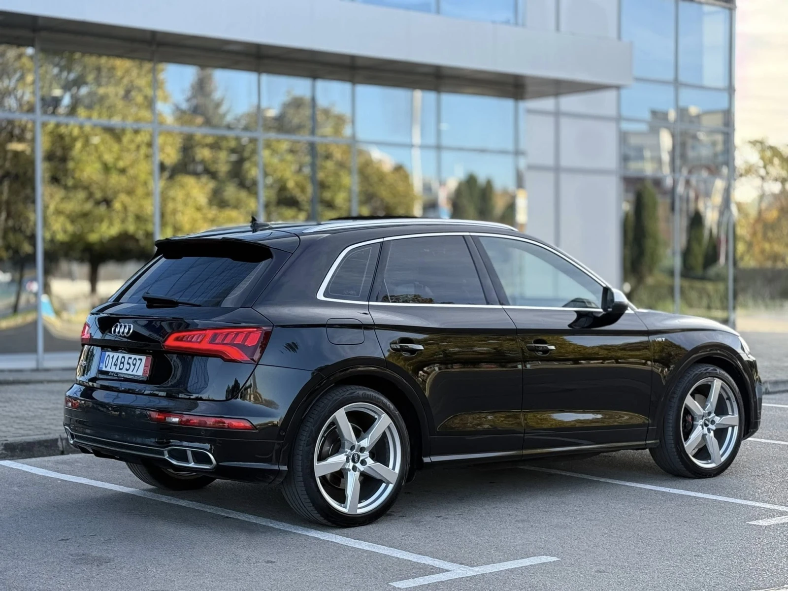 Audi SQ5 Audi Sport FULL CH, снимка 5 - Автомобили и джипове - 54532000