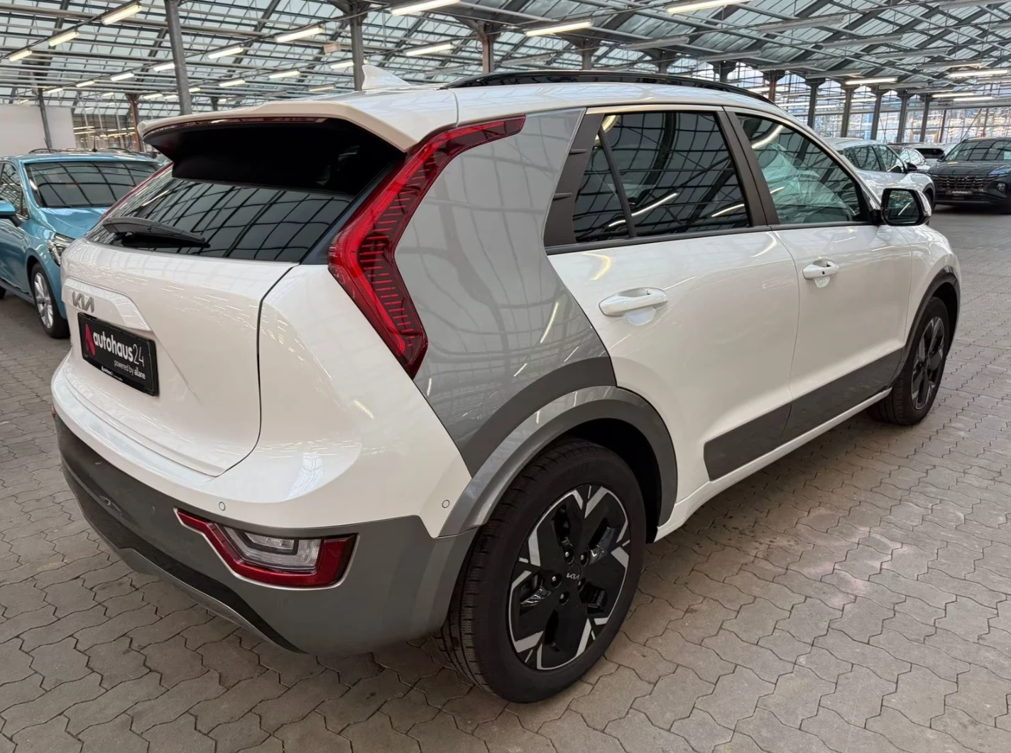 Kia Niro 65 kWh Европейска Inspiration, снимка 4 - Автомобили и джипове - 54642673