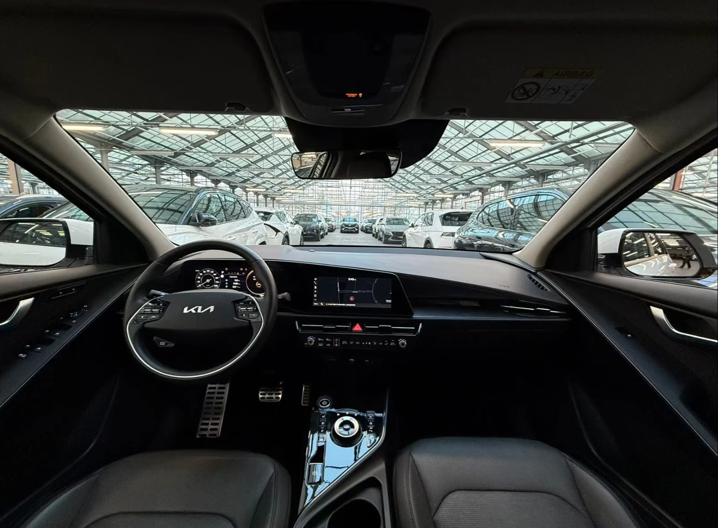 Kia Niro 65 kWh Европейска Inspiration, снимка 9 - Автомобили и джипове - 54642673