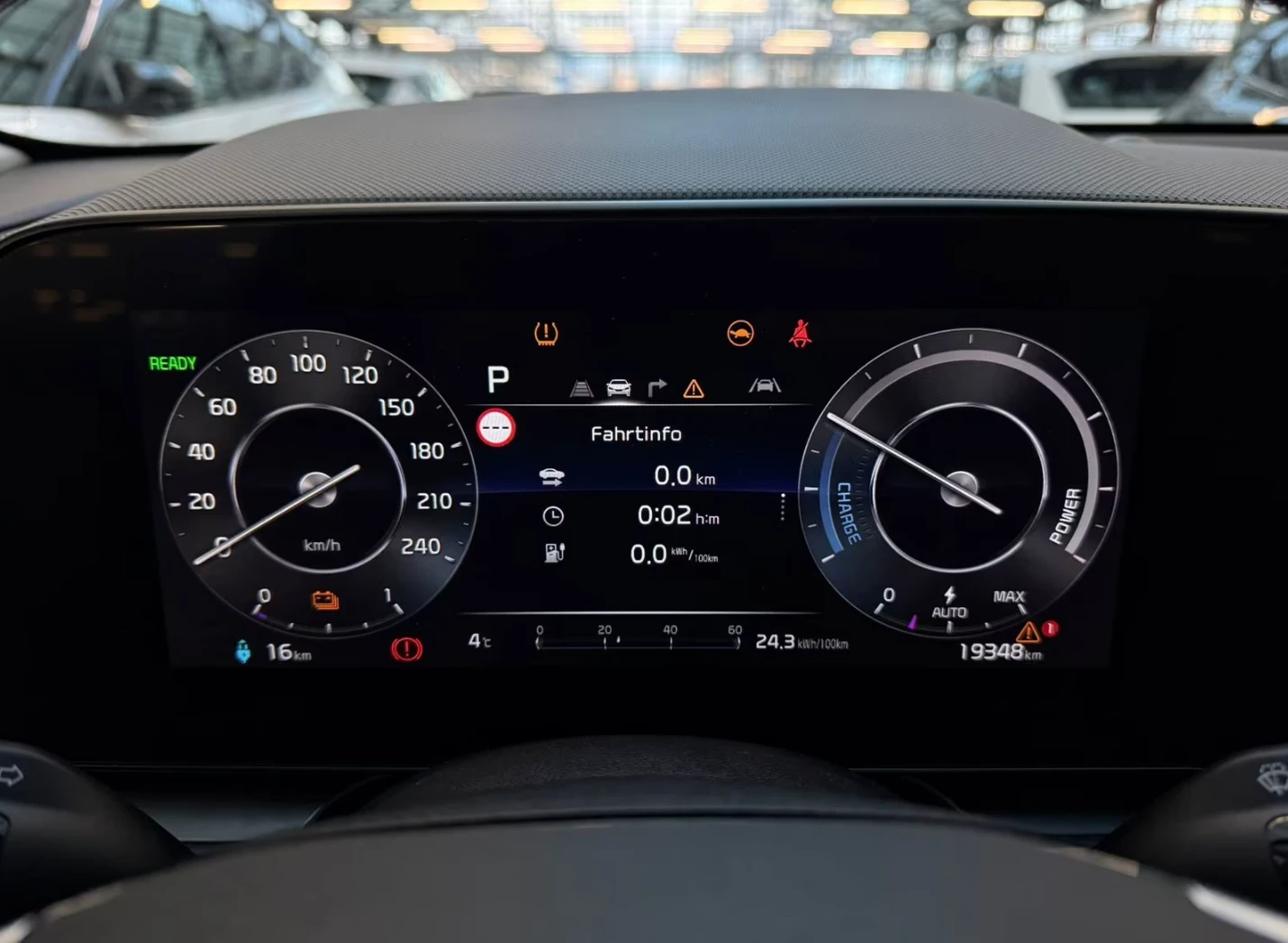 Kia Niro 65 kWh Европейска Inspiration, снимка 11 - Автомобили и джипове - 54642673
