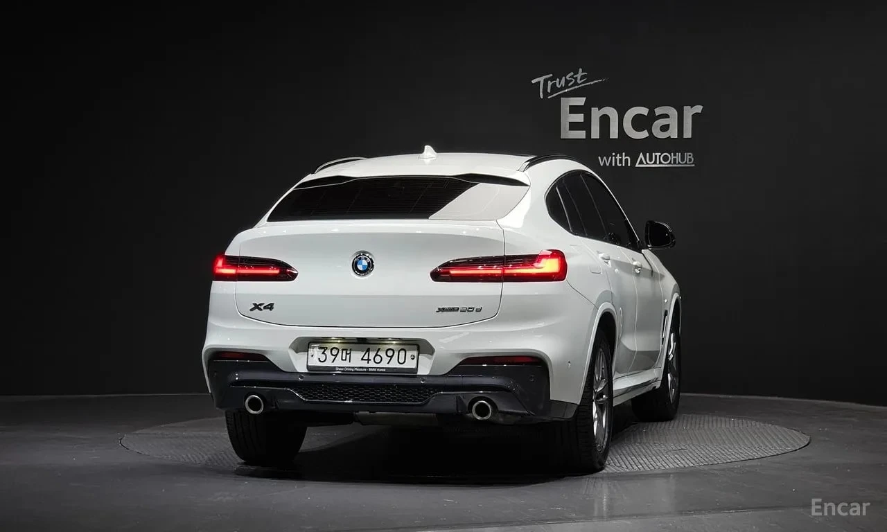 BMW X4 * xDrive20d M Sport * ЦЕНА ДО БГ, снимка 4 - Автомобили и джипове - 56156542