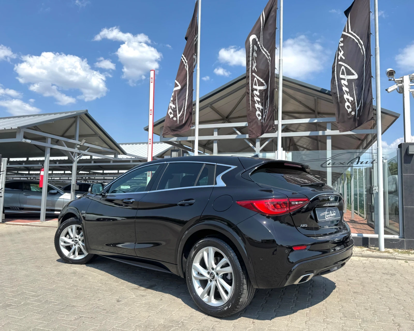 Infiniti Q30 S#PANORAMA#ALCANTARA#360* CAM#DISTR#KEYLESS#100TKM | Mobile.bg � ����������� 5