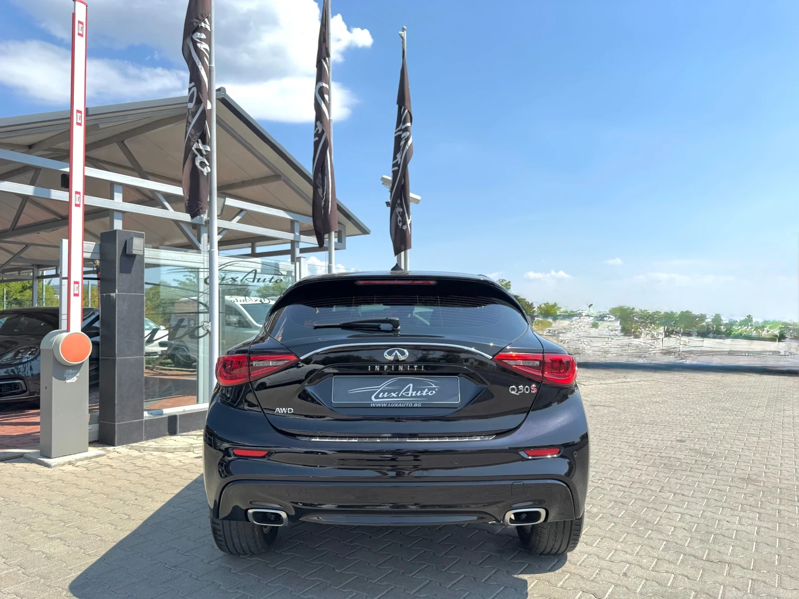 Infiniti Q30 S#PANORAMA#ALCANTARA#360* CAM#DISTR#KEYLESS#100TKM | Mobile.bg � ����������� 4