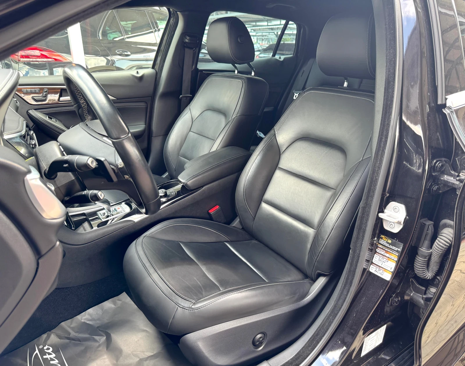 Infiniti Q30 S#PANORAMA#ALCANTARA#360* CAM#DISTR#KEYLESS#100TKM | Mobile.bg � ����������� 11