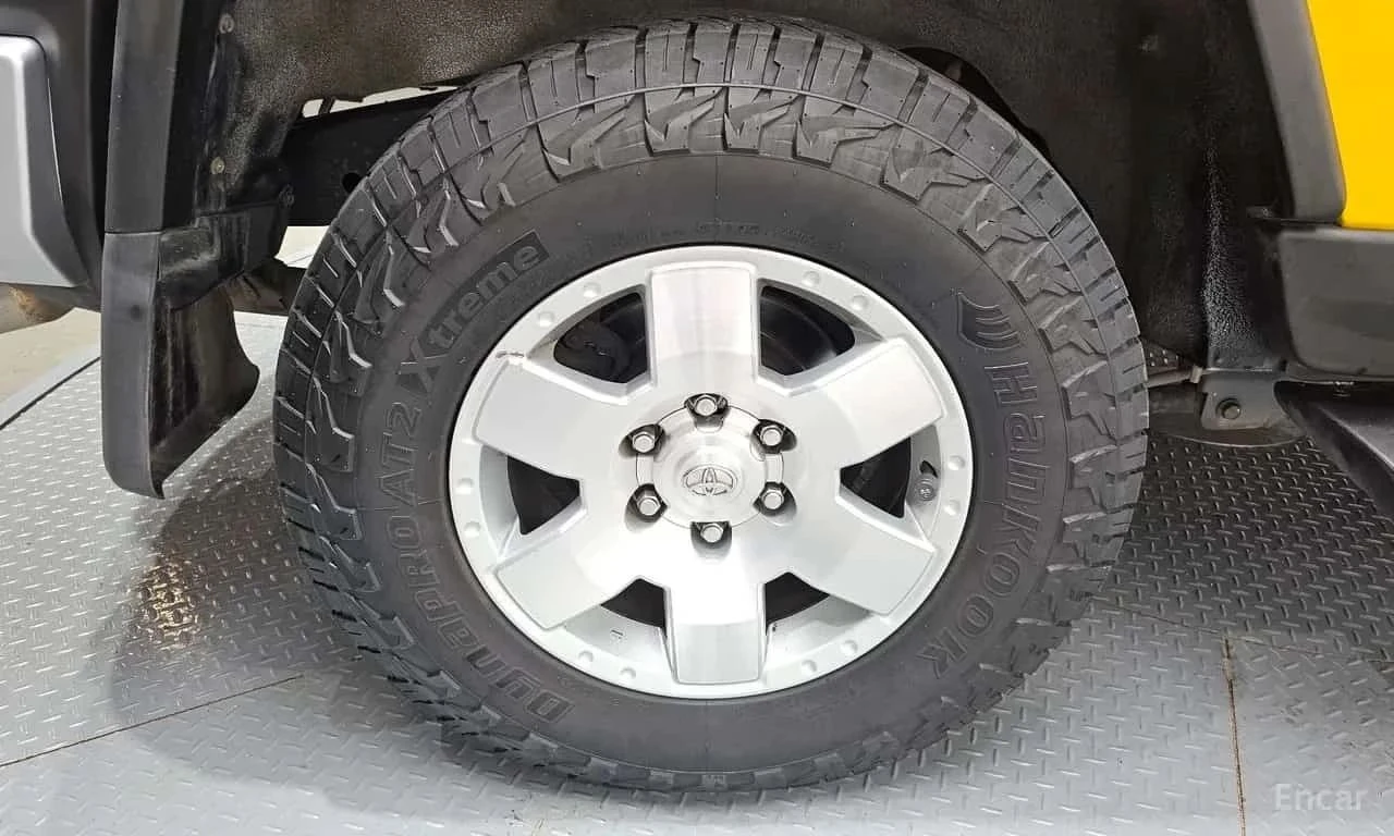 Toyota Fj cruiser, снимка 5 - Автомобили и джипове - 56686199