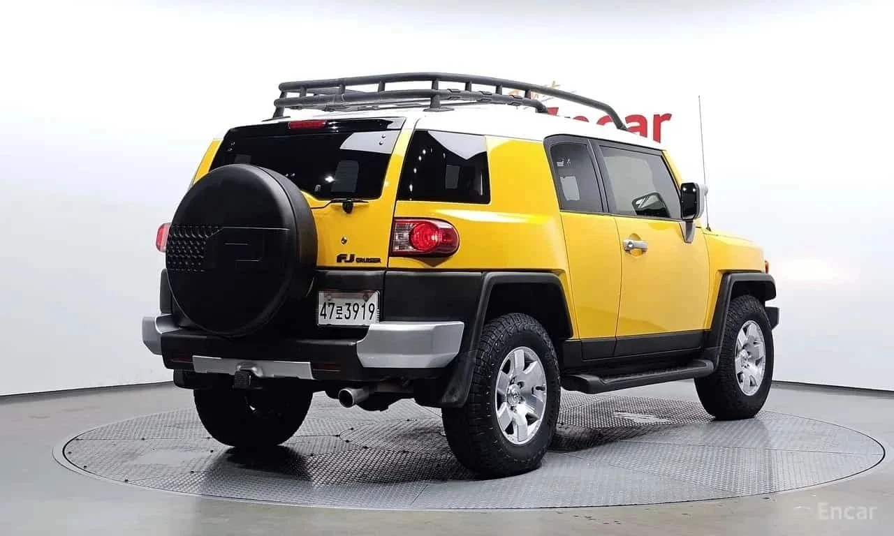 Toyota Fj cruiser, снимка 2 - Автомобили и джипове - 56686199
