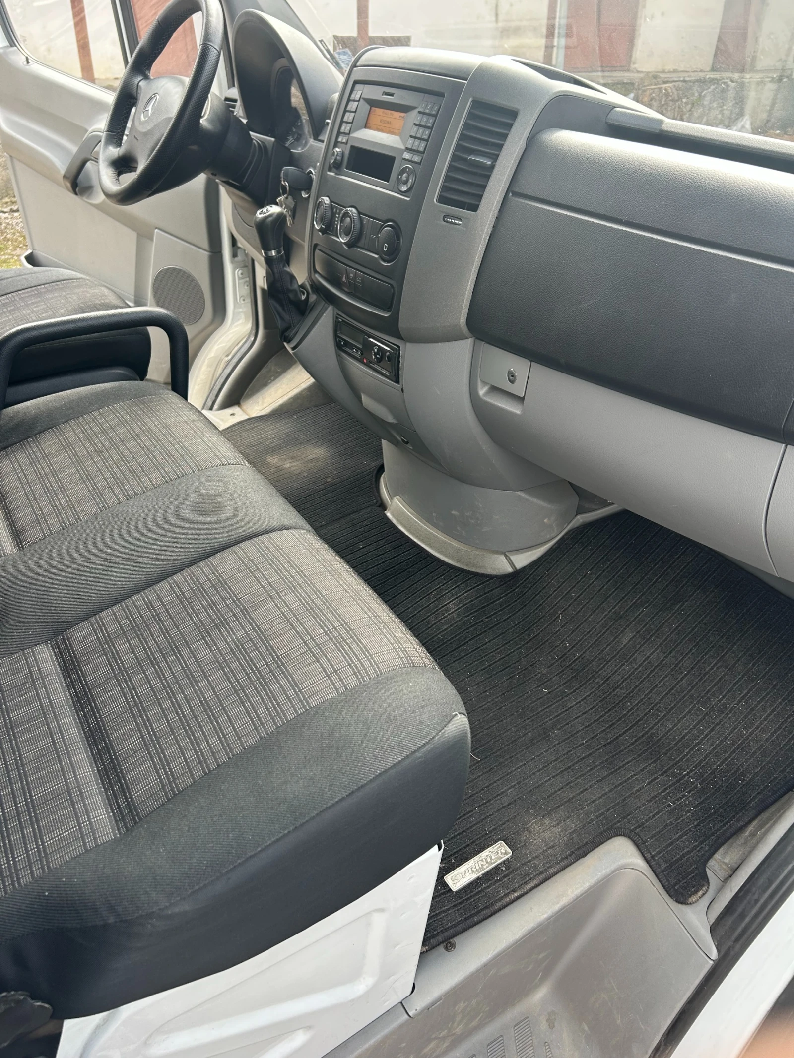 Mercedes-Benz Sprinter, снимка 11 - Бусове и автобуси - 53976207