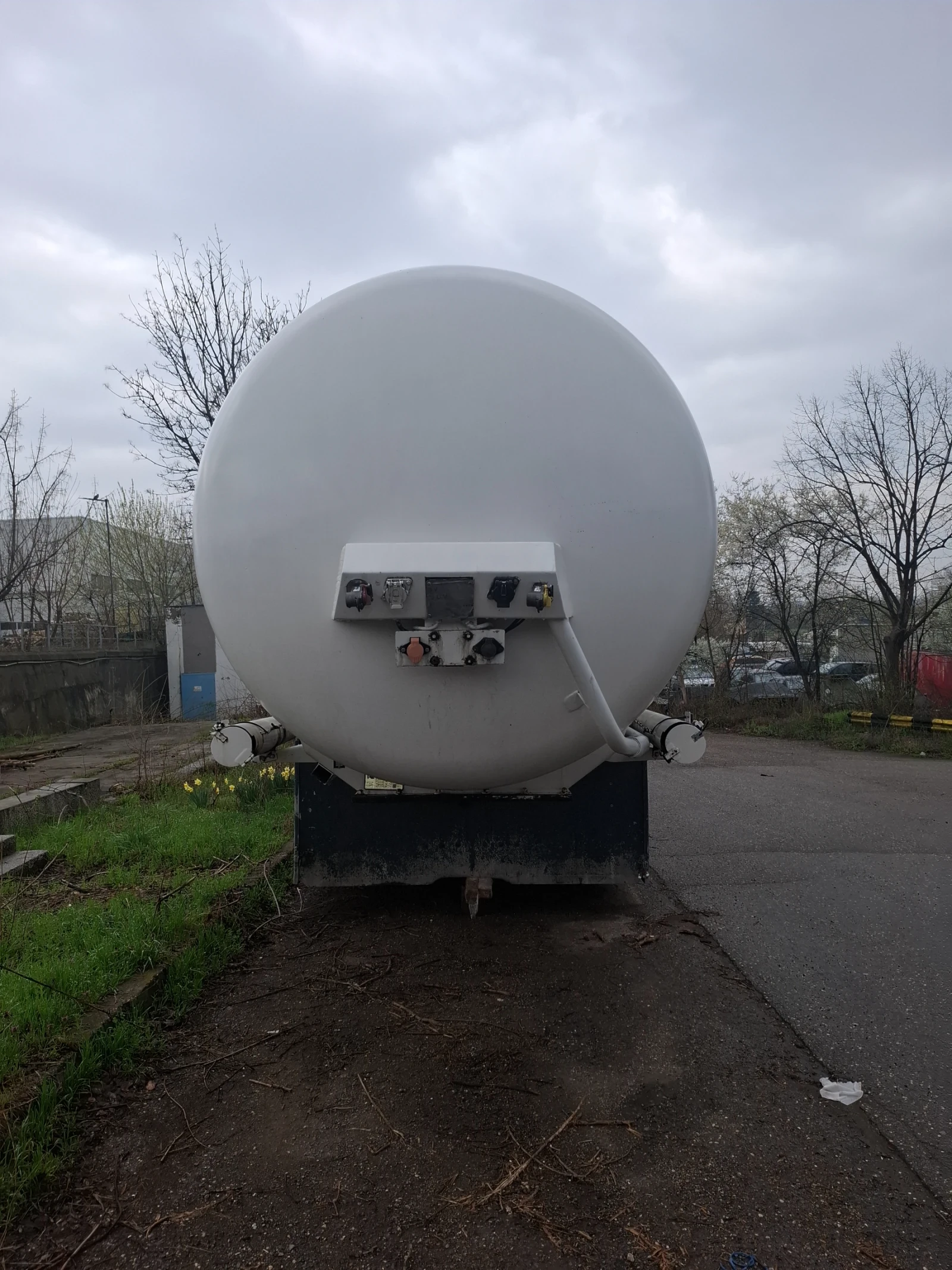 За камион LAG