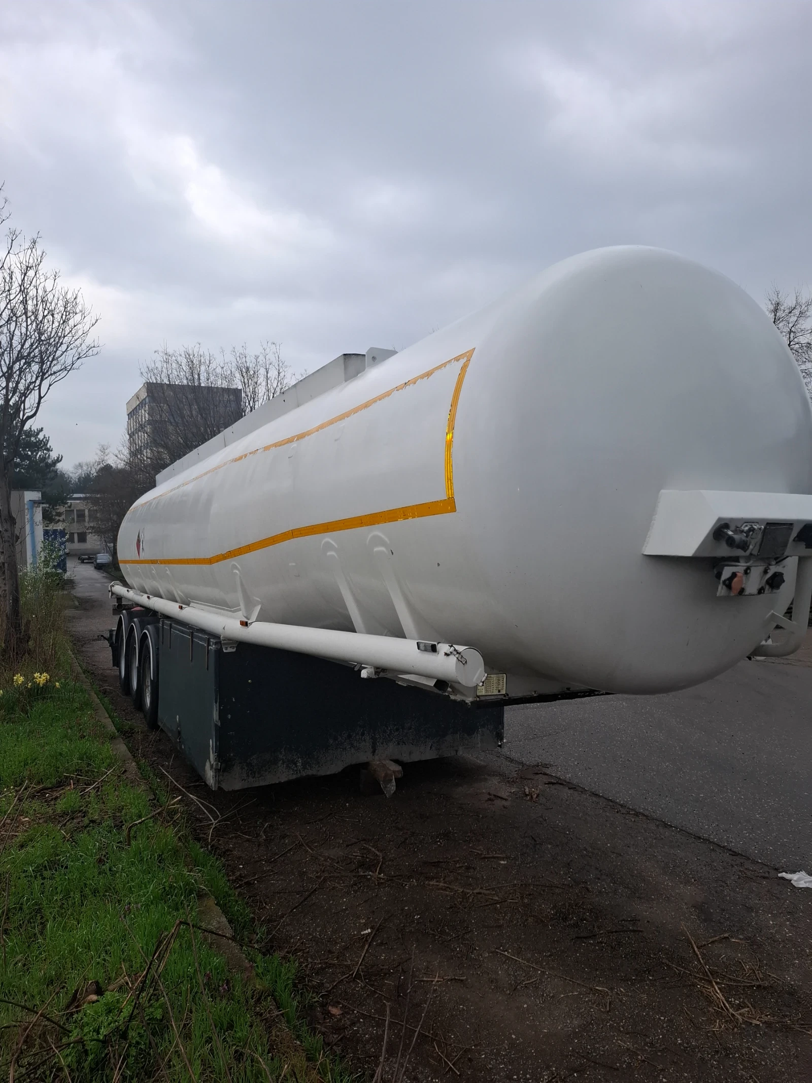 За камион LAG, снимка 2 - Ремаркета - 54088163