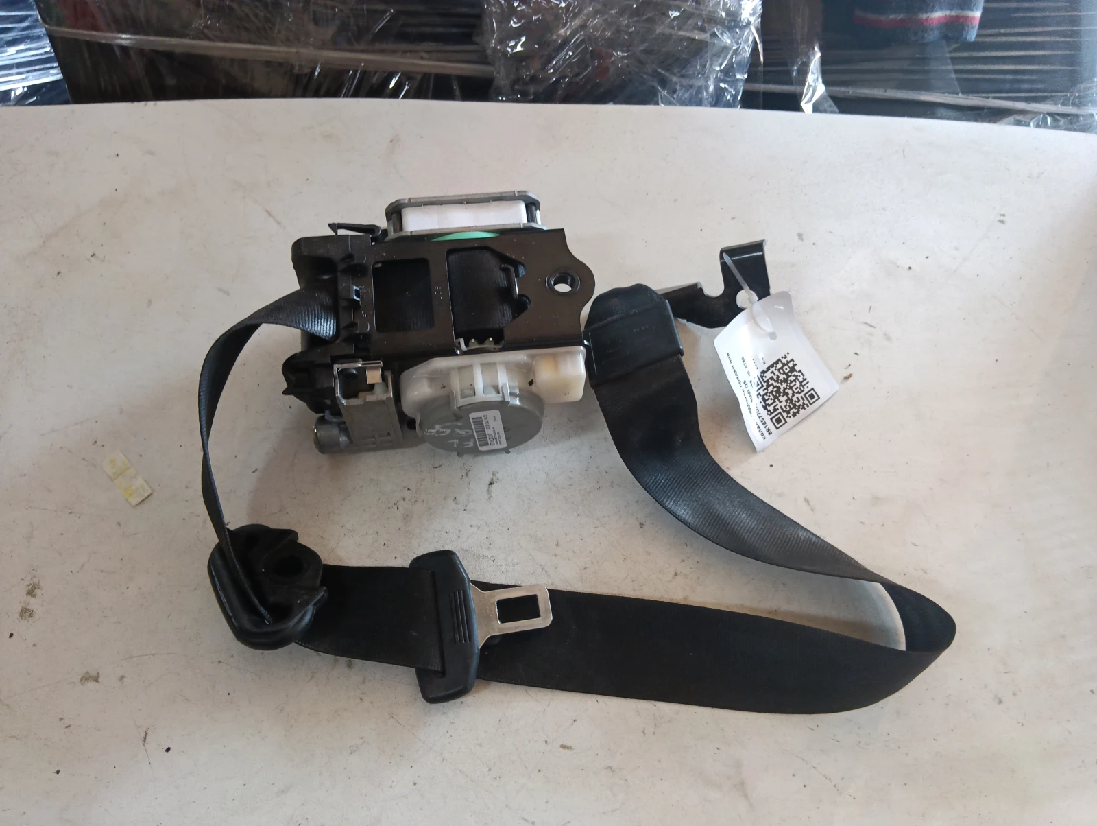 колан предпазен преден ляв 8R1857705J Audi Q5