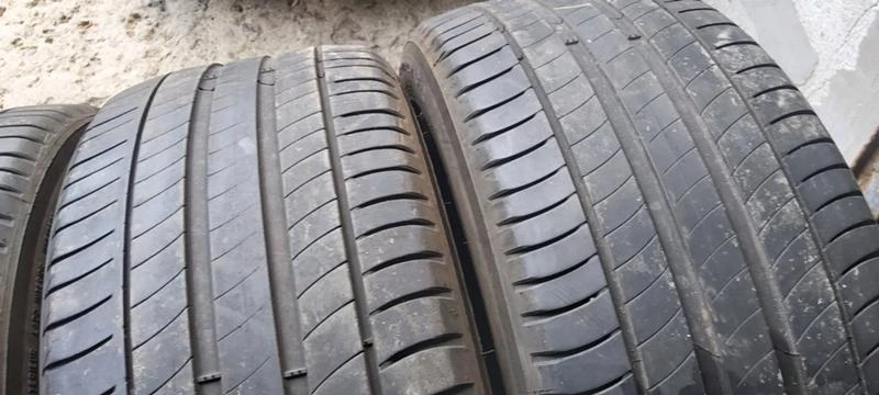 Гуми Летни 245/45R19, снимка 5 - Гуми и джанти - 33849628