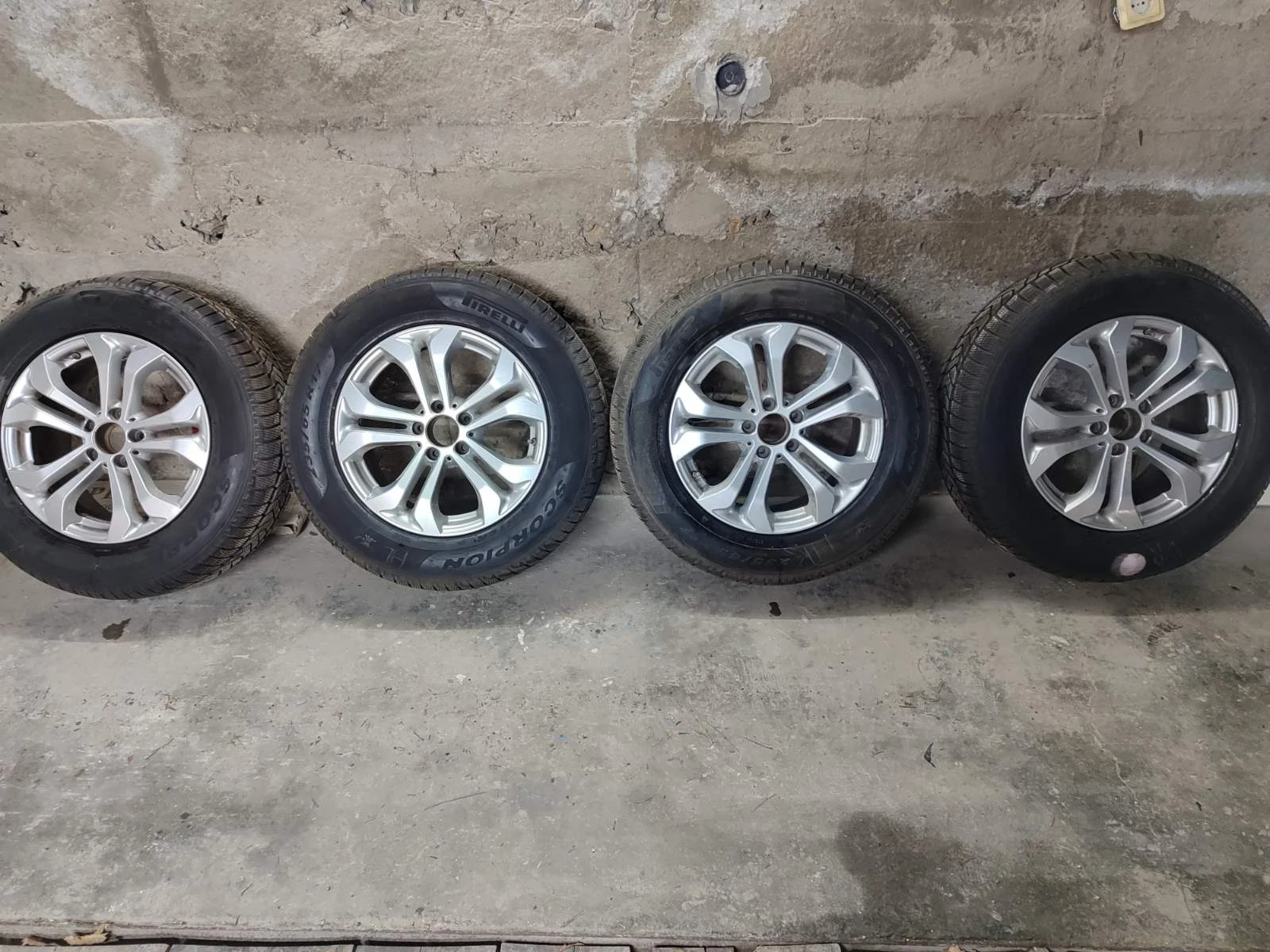 ���� � ������ 235/65R17 �� Mercedes-Benz GLC | Mobile.bg � ����������� 6