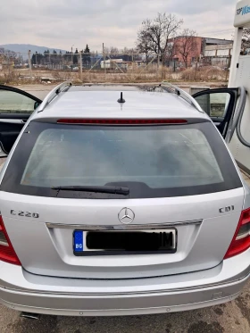 Mercedes-Benz C 220, снимка 14