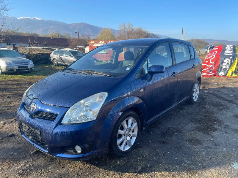 Toyota Corolla verso Тойота Корола Версо 2.0 d-4d 116к.с 2007г НА ЧАСТИ, снимка 1 - Автомобили и джипове - 41356569