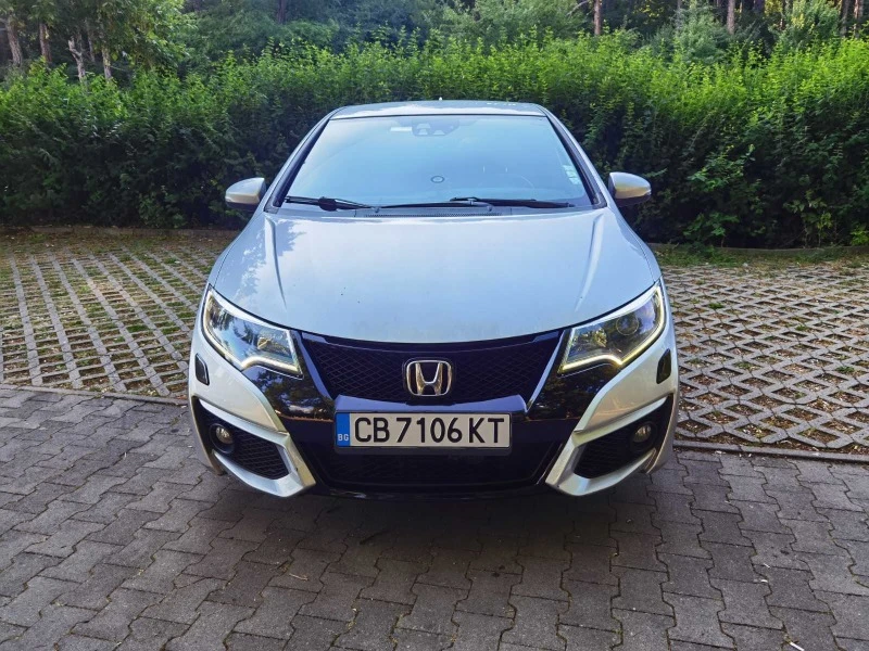 Honda Civic Black Edition, бартер за по евтин автомобил , снимка 1 - Автомобили и джипове - 46230944