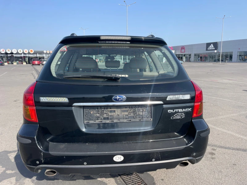 Subaru Outback H6+ Xenon+ Панорама+ ГАЗ+ Регитрация, снимка 4 - Автомобили и джипове - 46373121