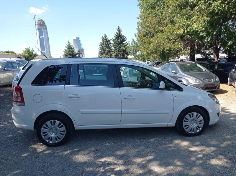 Opel Zafira 1.6i-TURBO-ФАБРИЧЕН МЕТАН, снимка 5 - Автомобили и джипове - 47172243